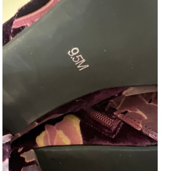 Steve Madden Elissa Grand Burgundy Velvet Floral Chunky Heel Ankle Boot 9.5 - Picture 5 of 8